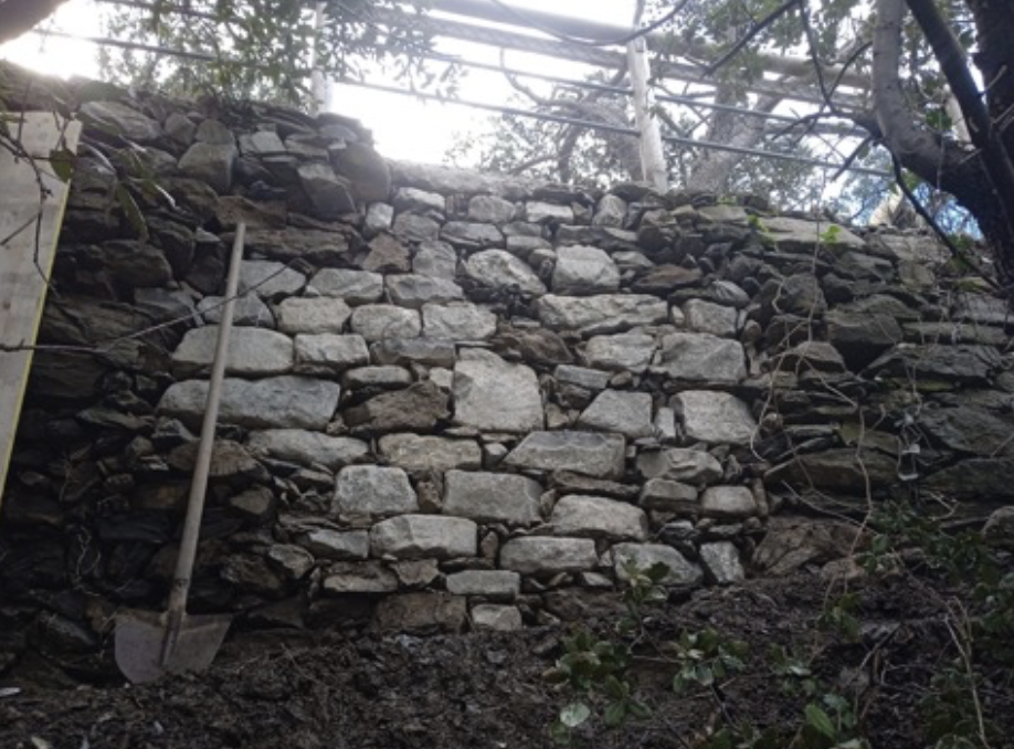 592SVA Vernazza – Monterosso (deviazione Punta Corone) Ricostruzione muro a secco